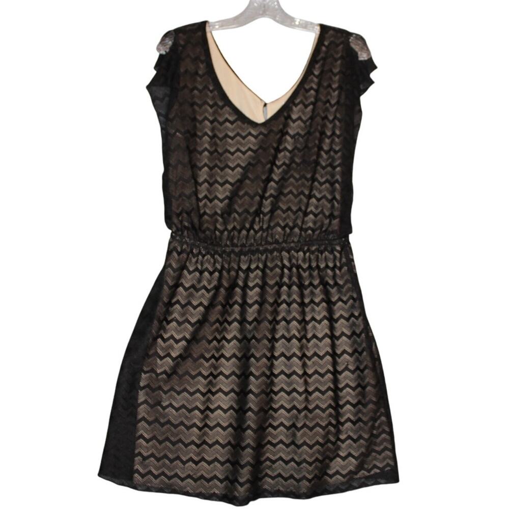 Speechless Lg Zig Zag Lace Overlay‎ Vneck Stretch Waist Sleeveless Dress